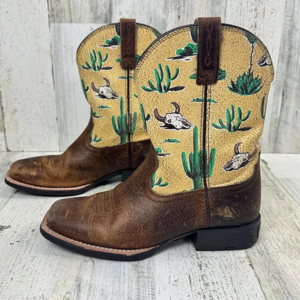 Ariat Kids Round Up Wide Square Toe Western Boot (Little Kid/Big Kid)a size 3